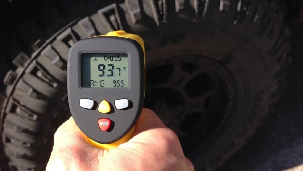 measuring truck tire temperature