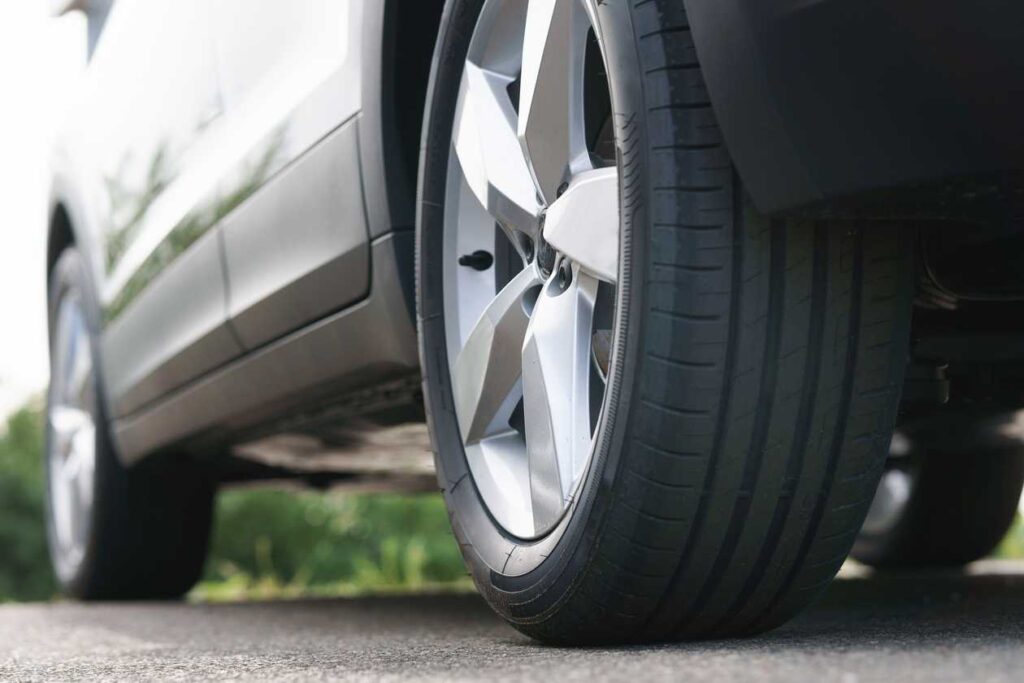 Maintaining new tires